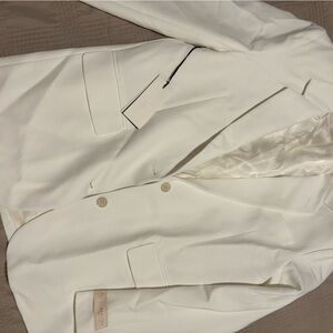 Aritzia white agency Blazer